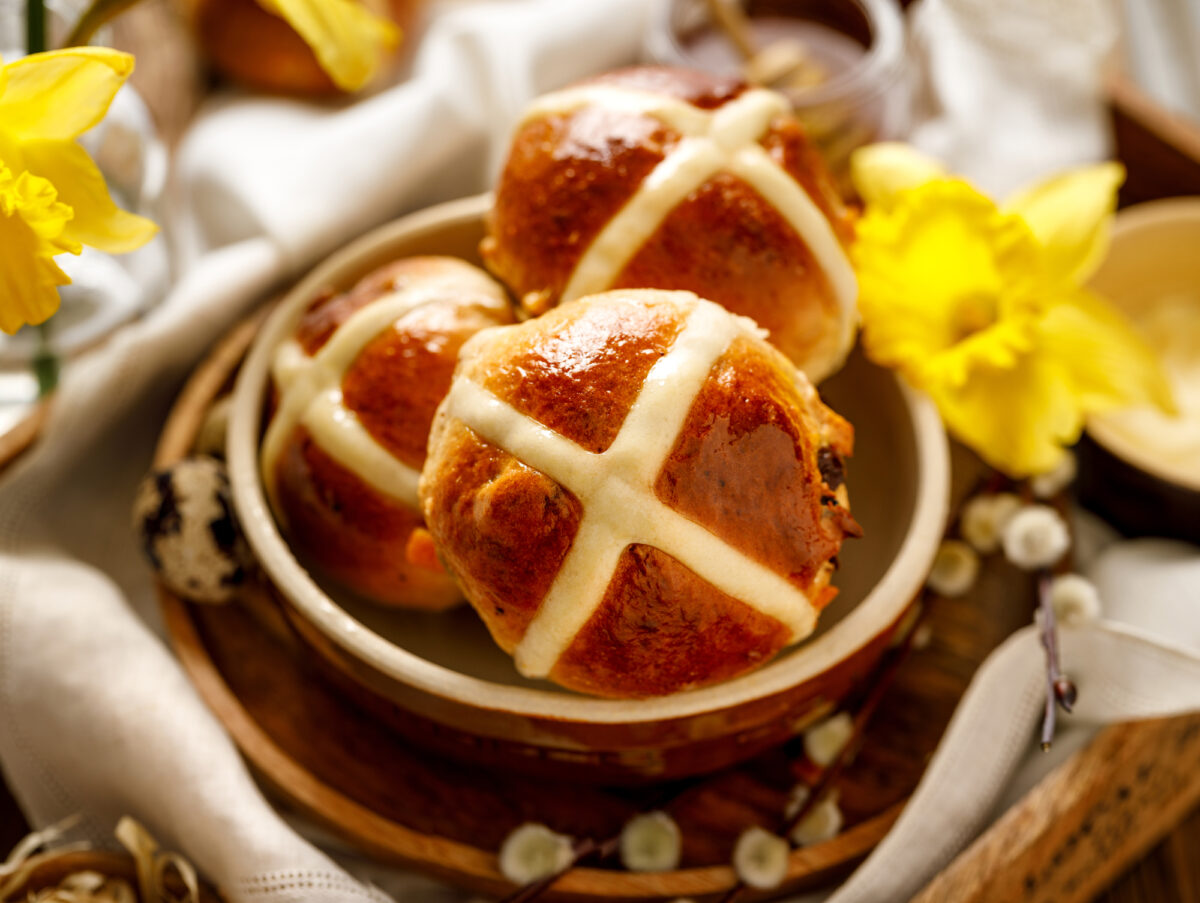 Пасхальные булочки «Hot Cross Buns»