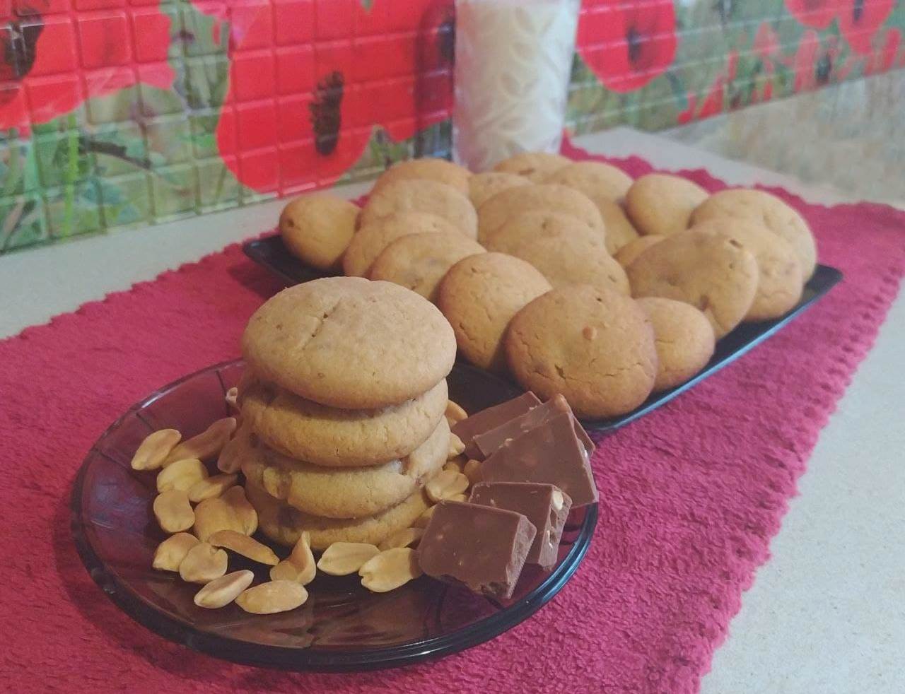 Печенье с арахисовой пастой и шоколадом